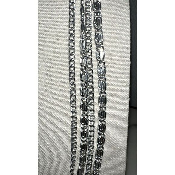 Vintage Sarah Coventry necklace EUC marked silver tone 4 strands - Picture 2 of 4